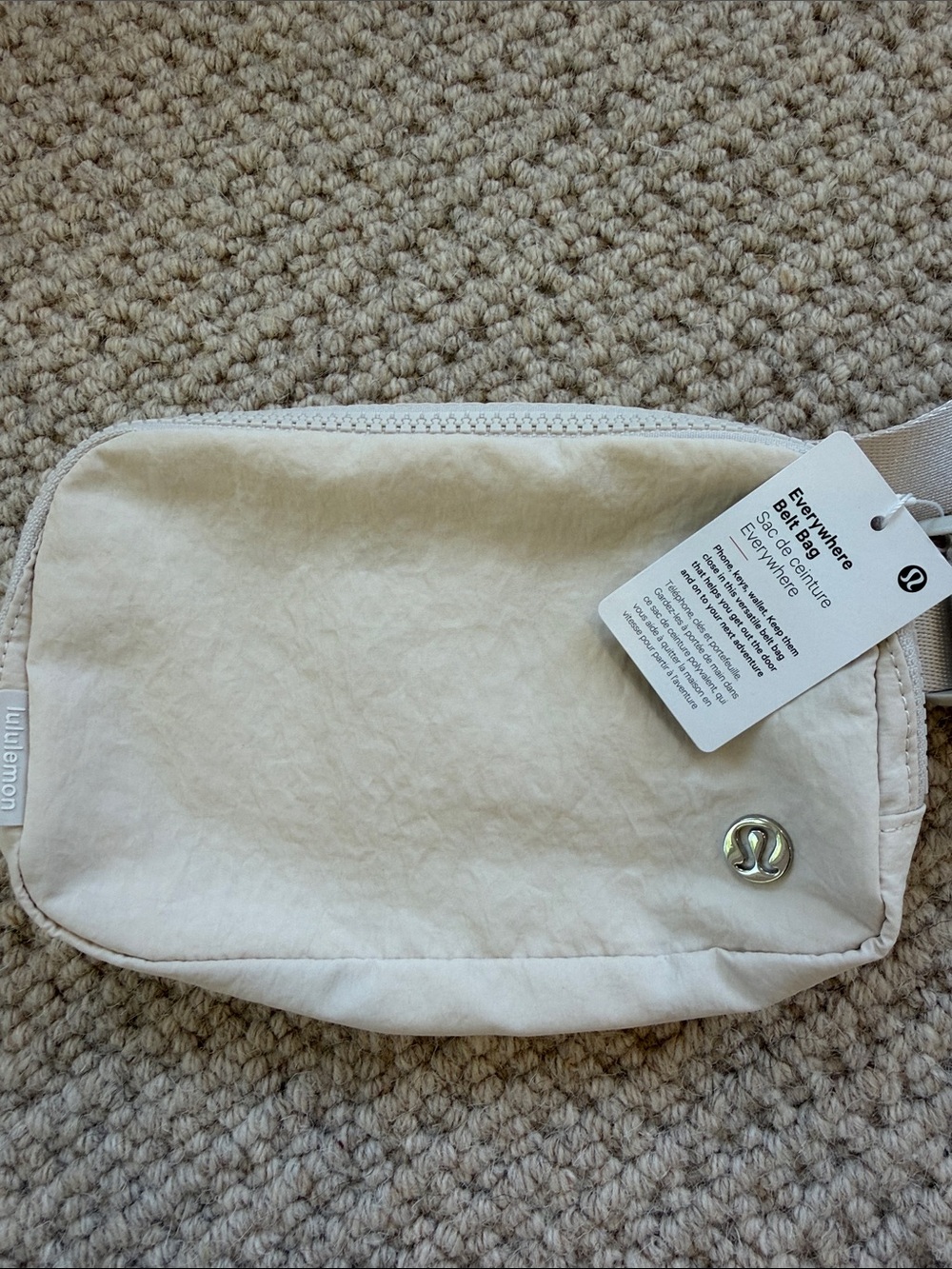 lululemon Everywhere Belt Bag in 1L